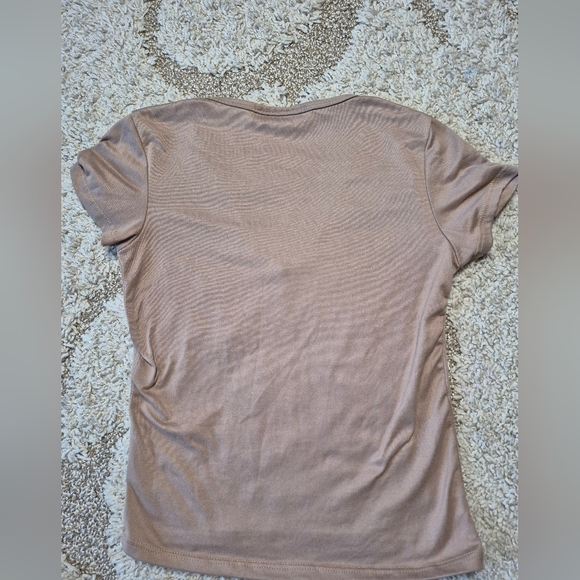 Brit And Bri XS V neck Tee Stretchy - Picture 4 of 8